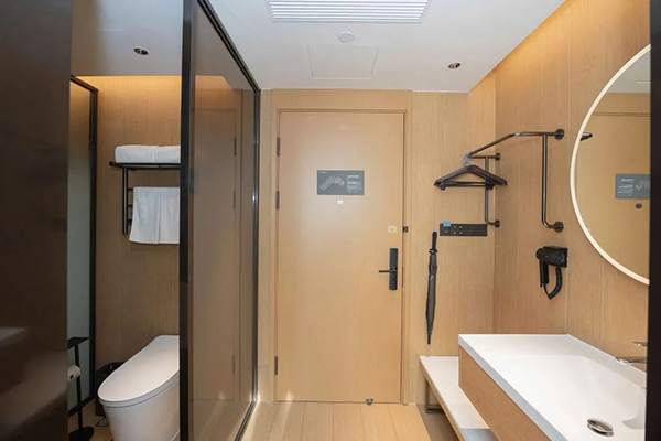 酒店內(nèi)景.jpg 酒店內(nèi)景.jpg